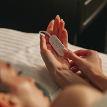 画像をギャラリービューアに読み込む, Neck Warming Pillow by CALQS_